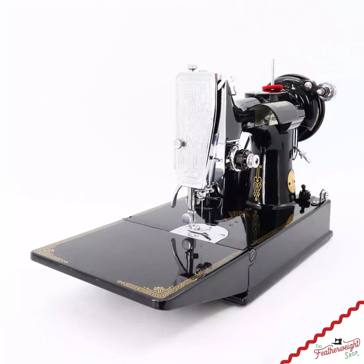 Featherweight 221K Sewing Machine, EE45885* - 1948