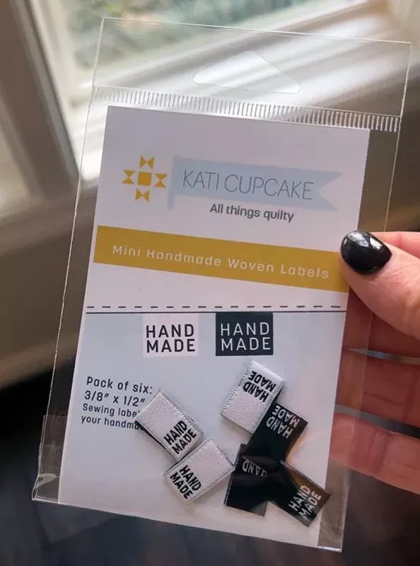 Hand Made Quilt LabelsKC254 by Katie Cupcake 6 lables