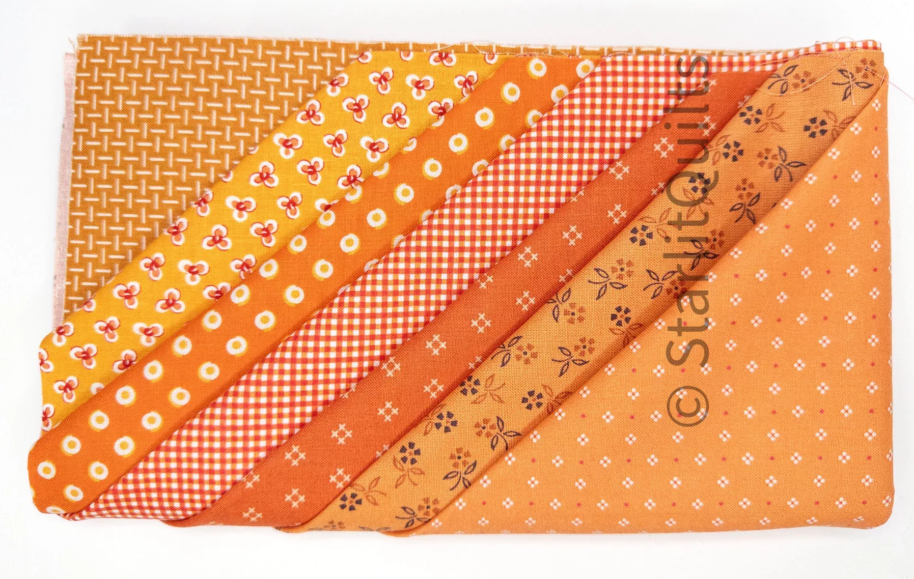Orange Color Bundle By Lori Holt for Riley Blake Designs includes 7 Fat Quarters