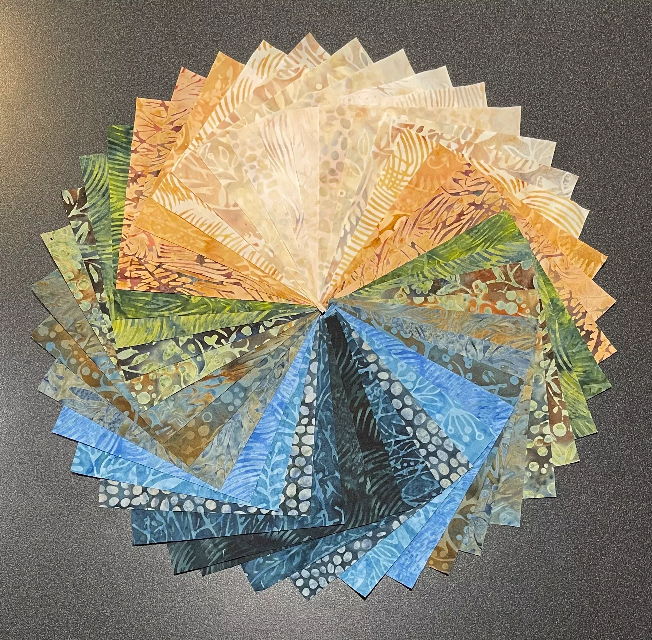 Willow Creek - Charm Pack - 42 pieces - 5" squares